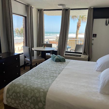 Flamingo Inn Beachfront - デイトナ・ビーチ エクステリア 写真