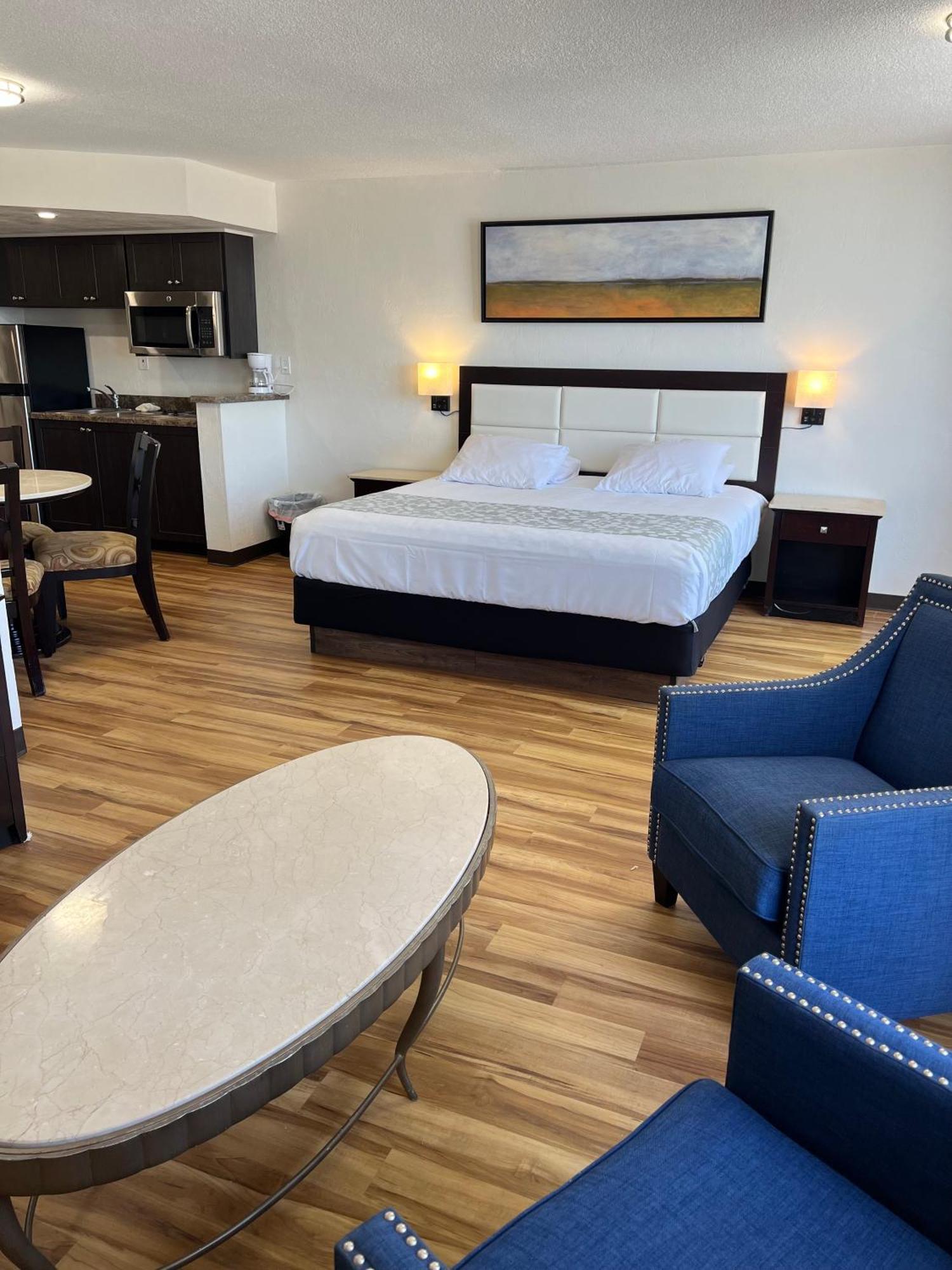 Flamingo Inn Beachfront - デイトナ・ビーチ エクステリア 写真