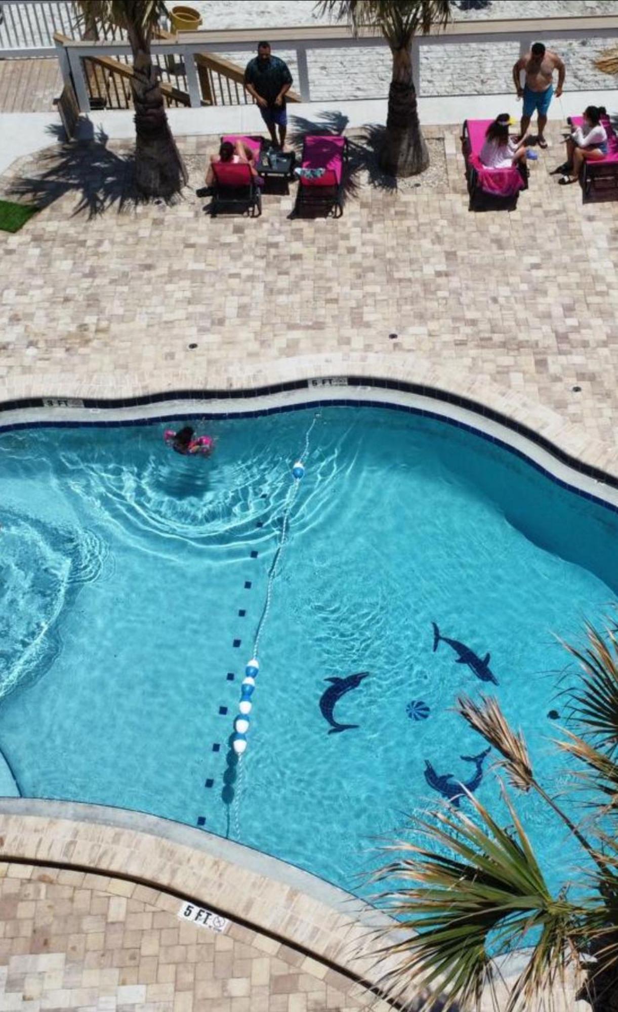 Flamingo Inn Beachfront - デイトナ・ビーチ エクステリア 写真